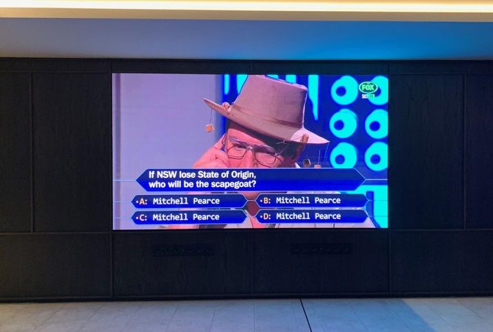 FHD 135” LED TV/Display